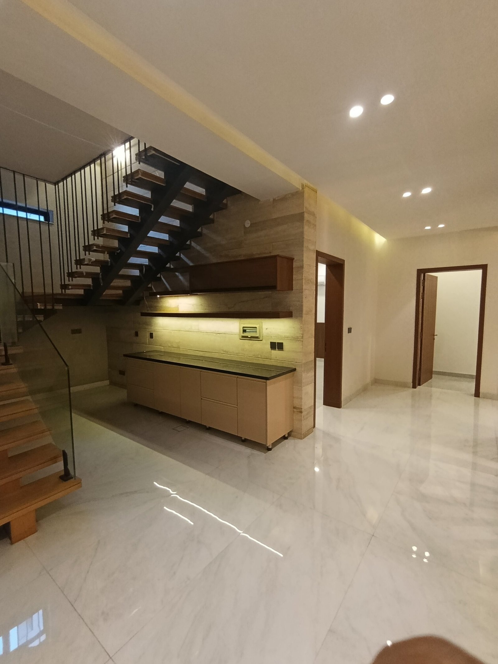 1 Kanal Double Unit House For Sale