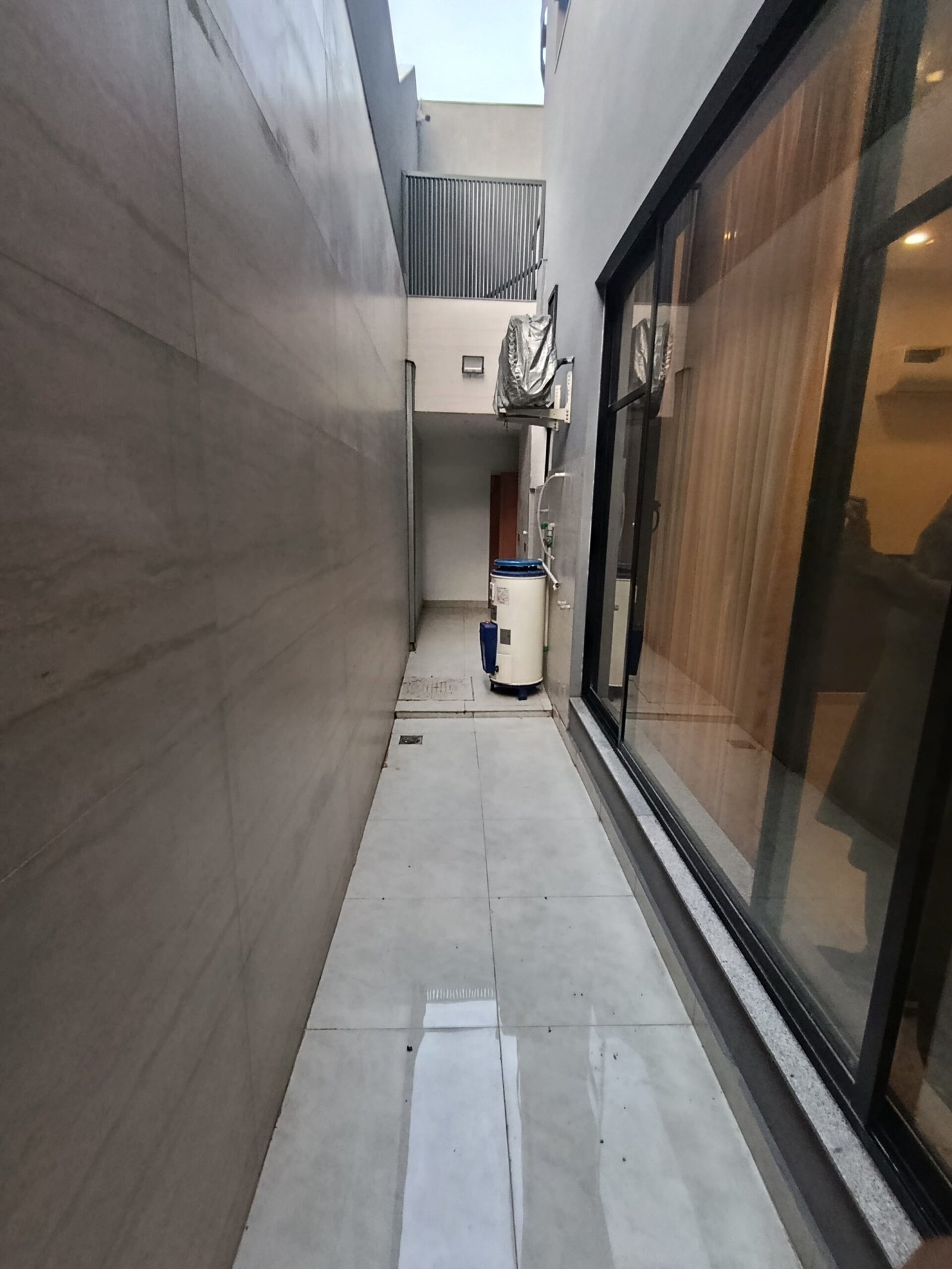 1 Kanal Double Unit House For Sale - Image 11