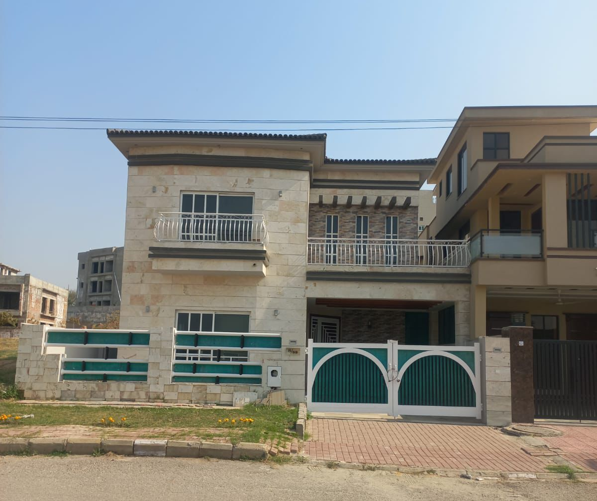 10 Marla House for Sale – DHA 3 Sector B✨